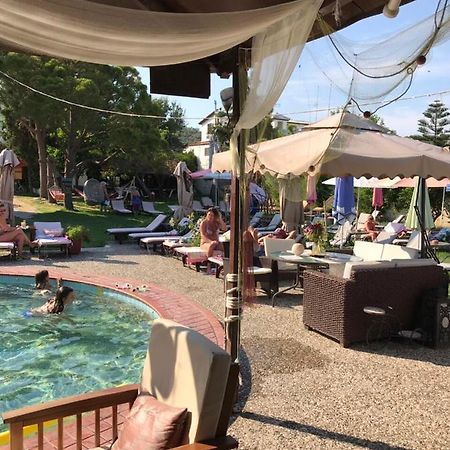 Oasis Aparthotel Skiathos Town Luaran gambar
