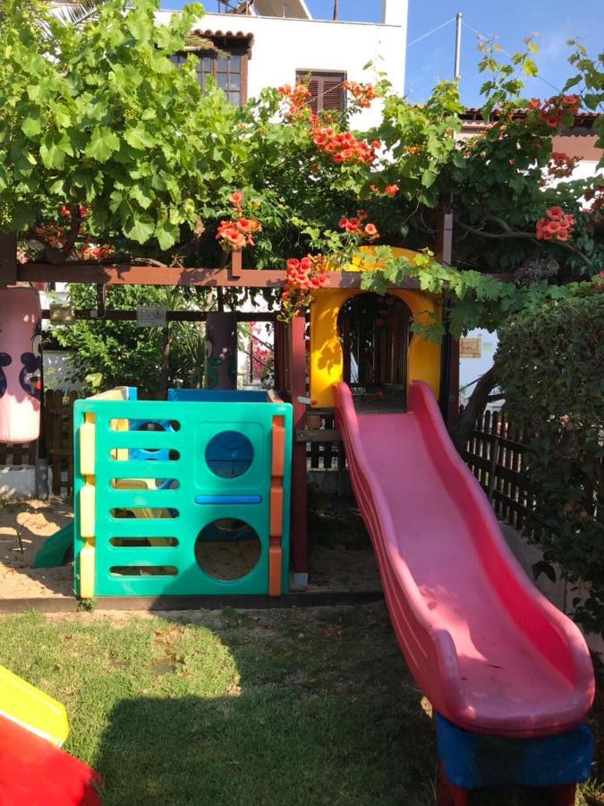 Oasis Aparthotel Skiathos Town Luaran gambar